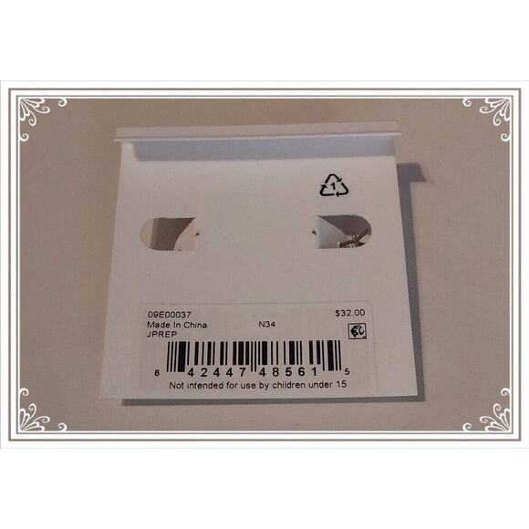 NWT~KARL LAGERFELD Classic High Polished Silver Oval Hoop Earrings - Picture 2 of 5